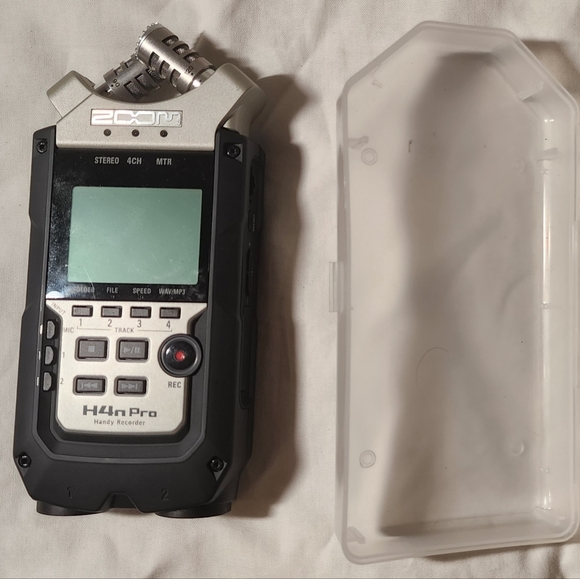 Zoom H4n Pro Professional Multitrack Sound Recorder. - Picture 2 of 6